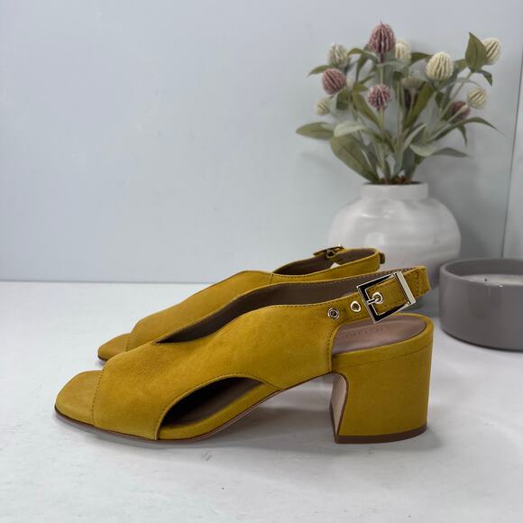 Bernardo Bedford Suede Slingback Sandals Square Toe Ochre Women 7M Tried On - Picture 2 of 10